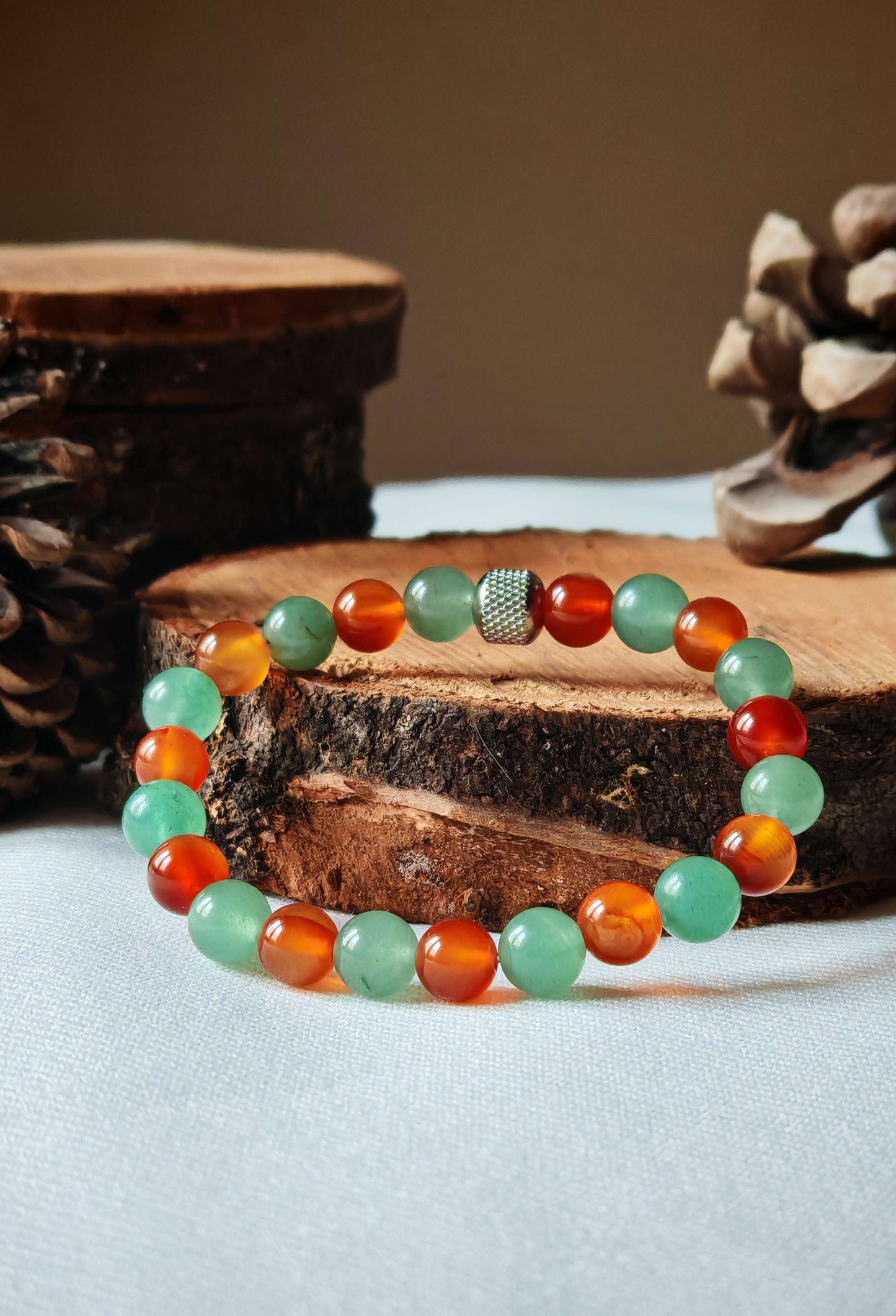 Bracelet cornaline et aventurine  sur bout de bois