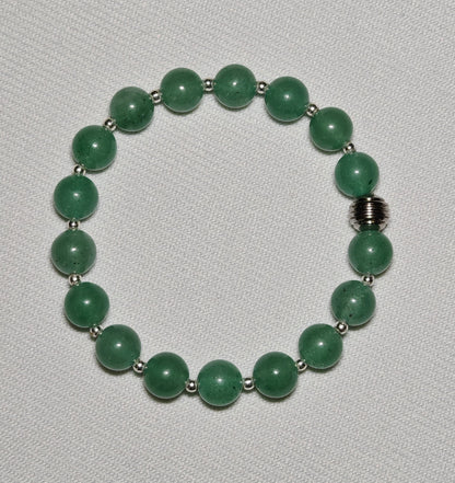 Bracelet en Aventurine gros plan sur fond blanc