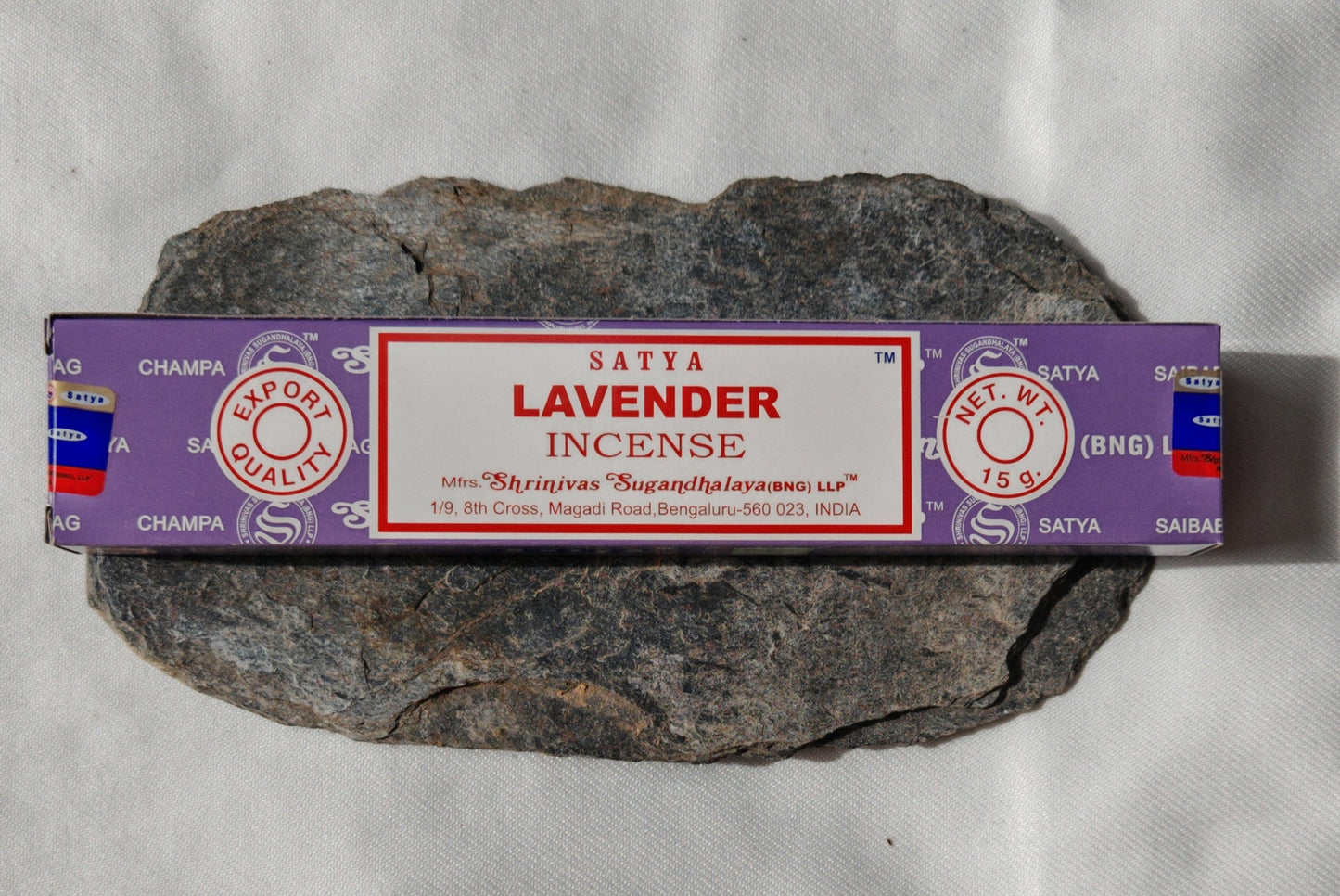 Encens Satya Lavande – Bâtonnets d’Encens Naturels (15 g)